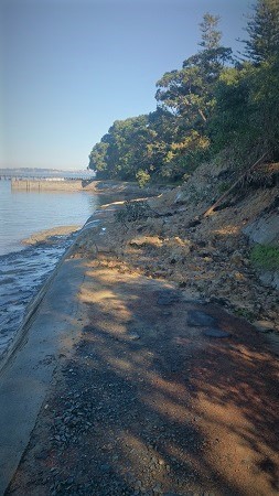 Slip closing Wharf Road on Motuihe